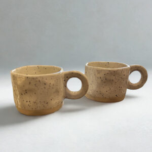 Μικρή Κούπα άσπρη με μαύρα στίγματα